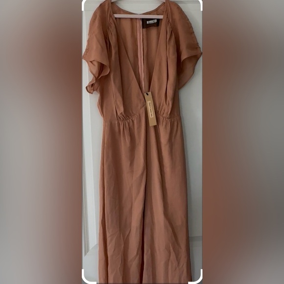 Reformation Thalia Dress in Tan. Women’s Size 6. Like new. Midi Dress. - Picture 4 of 4